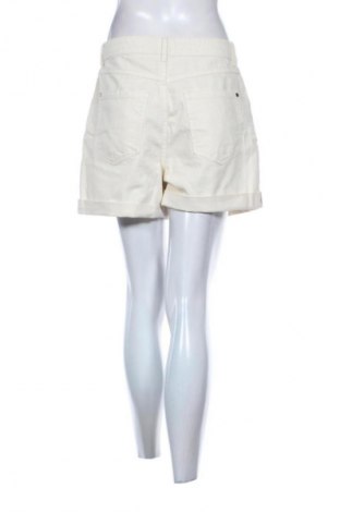 Női rövidnadrág Esmara, Méret L, Szín Ekrü
, Ár 4 009 Ft