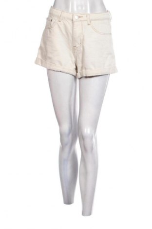 Női rövidnadrág Glamorous, Méret S, Szín Bézs, Ár 7 025 Ft