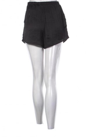 Γυναικείο κοντό παντελόνι H&M, Μέγεθος S, Χρώμα Μαύρο, Τιμή 9,70 €