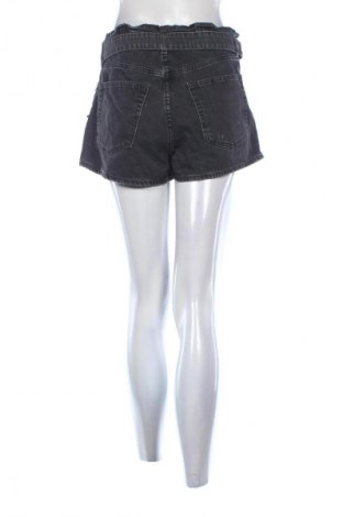 Pantaloni scurți de femei H&M Divided, Mărime M, Culoare Negru, Preț 52,13 Lei