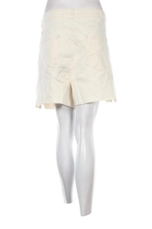 Damen Shorts Kiabi, Größe 3XL, Farbe Weiß, Preis € 8,99