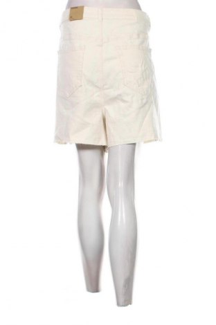 Damen Shorts Kiabi, Größe 3XL, Farbe Ecru, Preis € 10,99