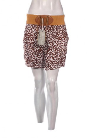 Γυναικείο κοντό παντελόνι NEW COLLECTION, Μέγεθος XL, Χρώμα Πολύχρωμο, Τιμή 39,00 €