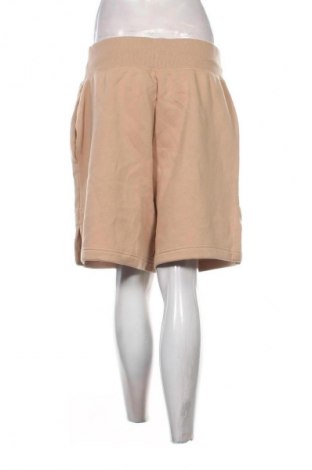 Γυναικείο κοντό παντελόνι Nike, Μέγεθος M, Χρώμα  Μπέζ, Τιμή 18,99 €