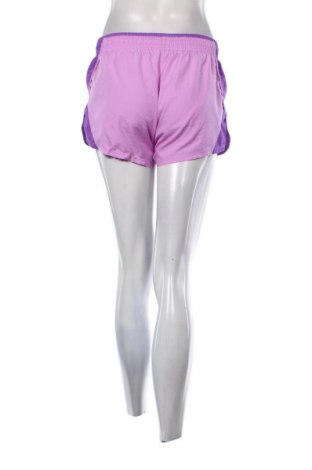 Dámské kraťasy  Nike, Velikost S, Barva Fialová, Cena  821,00 Kč