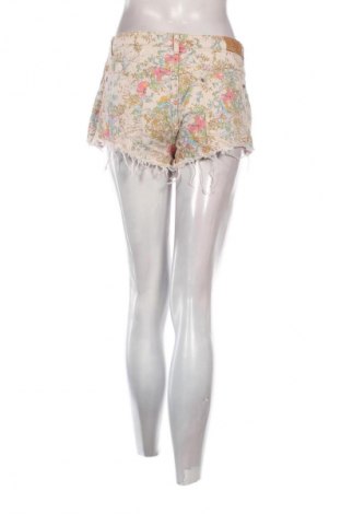 Damskie szorty Pull&Bear, Rozmiar L, Kolor Kolorowy, Cena 52,00 zł