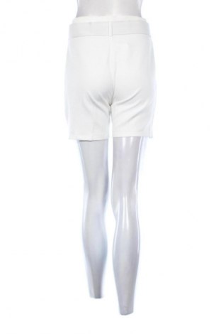 Női rövidnadrág Queen's, Méret S, Szín Fehér, Ár 4 132 Ft