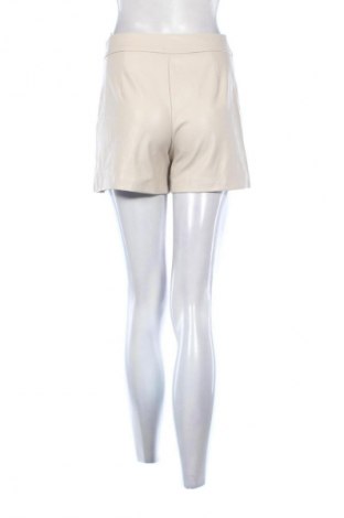 Damen Shorts Stradivarius, Größe S, Farbe Beige, Preis € 16,00