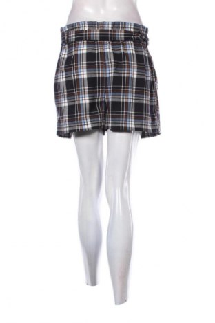 Damen Shorts Stradivarius, Größe S, Farbe Mehrfarbig, Preis € 15,86