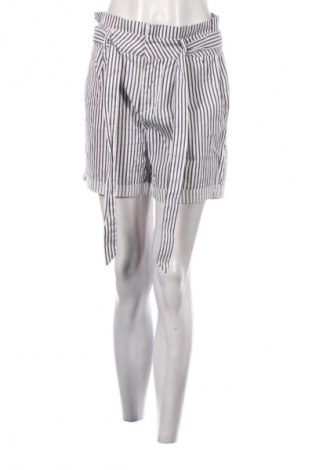 Γυναικείο κοντό παντελόνι Vero Moda, Μέγεθος M, Χρώμα Πολύχρωμο, Τιμή 6,99 €