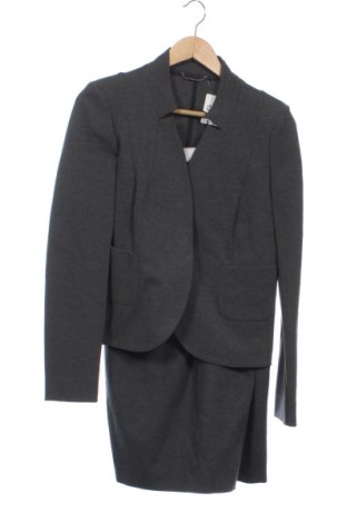 Costum de femei Marella, Mărime L, Culoare Gri, Preț 828,90 Lei