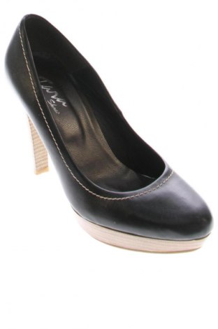 Obuwie damskie Tara, Rozmiar 40, Kolor Czarny, Cena 301,90 zł