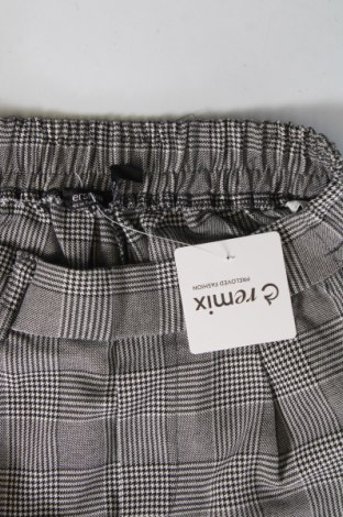 Damenhose Bershka, Größe XS, Farbe Mehrfarbig, Preis € 14,82