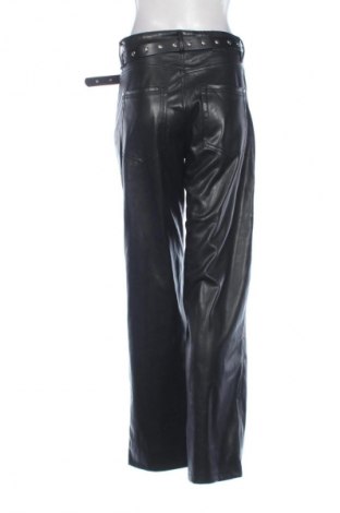 Dámské kalhoty  Bershka, Velikost L, Barva Černá, Cena  425,00 Kč