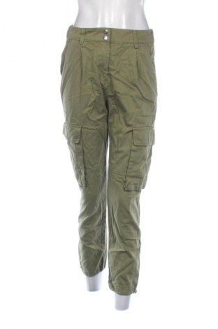 Damskie spodnie Bershka, Rozmiar M, Kolor Zielony, Cena 35,99 zł