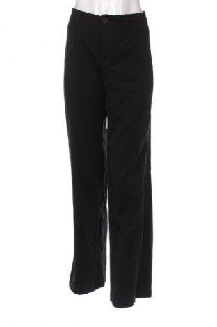 Damenhose Bershka, Größe S, Farbe Schwarz, Preis 15,00 €