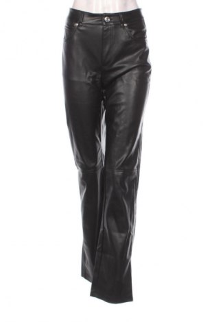 Damskie spodnie Bershka, Rozmiar S, Kolor Czarny, Cena 80,38 zł