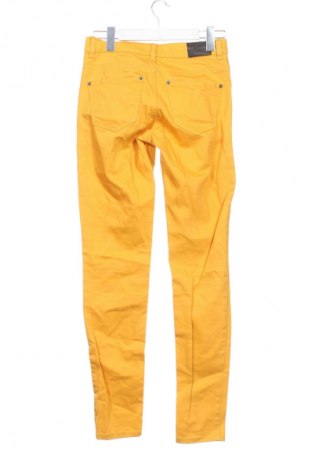 Dámské kalhoty  Gina Tricot, Velikost XS, Barva Žlutá, Cena  169,00 Kč