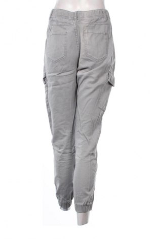 Pantaloni de femei New Look, Mărime S, Culoare Gri, Preț 76,86 Lei
