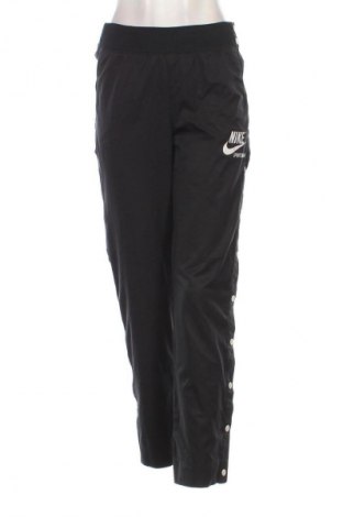 Pantaloni de femei Nike, Mărime S, Culoare Negru, Preț 145,97 Lei