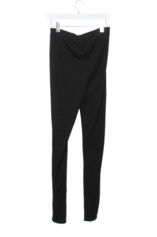 Γυναικείο παντελόνι Stradivarius, Μέγεθος XS, Χρώμα Μαύρο, Τιμή 9,99 €