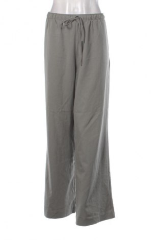 Damenhose Stradivarius, Größe XL, Farbe Grün, Preis € 14,77
