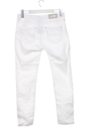 Γυναικείο παντελόνι Stradivarius, Μέγεθος M, Χρώμα Λευκό, Τιμή 15,00 €
