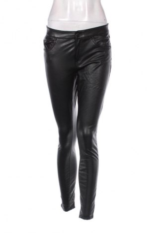 Дамски панталон Vero Moda, Размер M, Цвят Черен, Цена 5,11 €