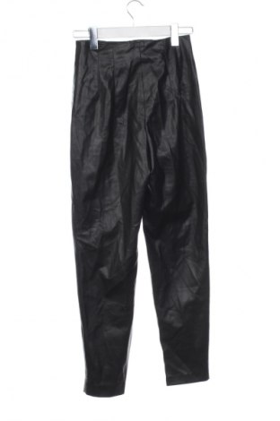 Pantaloni de femei Zara, Mărime XS, Culoare Negru, Preț 53,99 Lei