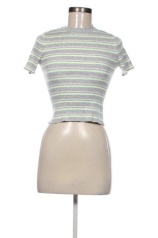 Дамски пуловер H&M Divided, Размер S, Цвят Многоцветен, Цена 5,11 €