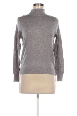 Dámský svetr Unbranded, Velikost S, Barva Šedá, Cena  119,00 Kč