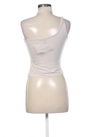 Damski top Pretty Little Thing, Rozmiar M, Kolor Beżowy, Cena 126,00 zł