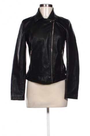 Γυναικείο δερμάτινο μπουφάν Sinsay, Μέγεθος M, Χρώμα Μαύρο, Τιμή 30,00 €