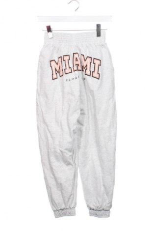 Dámské tepláky Bershka, Velikost XS, Barva Šedá, Cena  418,00 Kč