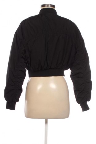 Dámská bunda  Bershka, Velikost S, Barva Černá, Cena  696,00 Kč