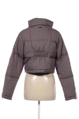 Női dzseki Gymshark, Méret S, Szín Sokszínű, Ár 27 339 Ft