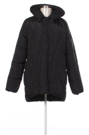 Dámska bunda  House, Veľkosť M, Farba Čierna, Cena  30,00 €