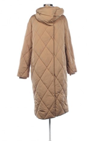 Γυναικείο μπουφάν Stradivarius, Μέγεθος XS, Χρώμα  Μπέζ, Τιμή 30,00 €