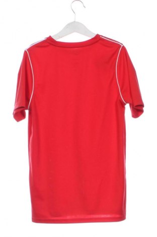 Dětské tričko  Nike, Velikost 11-12y/ 152-158 cm, Barva Červená, Cena  364,00 Kč
