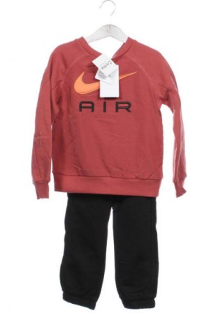 Detský komplet  Nike, Veľkosť 3-4y/ 104-110 cm, Farba Viacfarebná, Cena  56,95 €