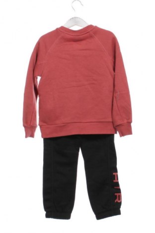 Detský komplet  Nike, Veľkosť 3-4y/ 104-110 cm, Farba Viacfarebná, Cena  56,95 €