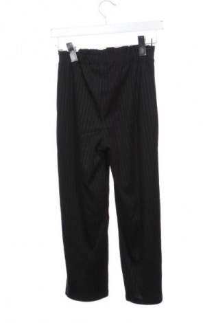 Dětské kalhoty  C&A, Velikost 9-10y/ 140-146 cm, Barva Černá, Cena  149,00 Kč