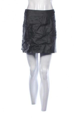 Bőrszoknya Primark, Méret M, Szín Fekete, Ár 2 309 Ft