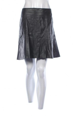 Кожена пола Unbranded, Размер L, Цвят Черен, Цена 23,00 €