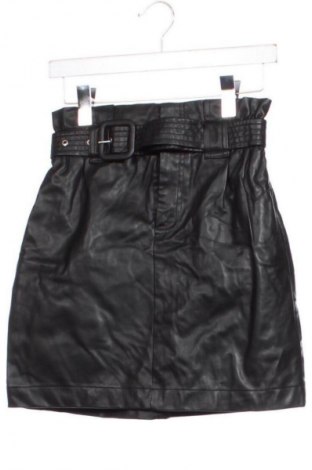 Кожена пола Zara, Размер XS, Цвят Черен, Цена 7,66 €
