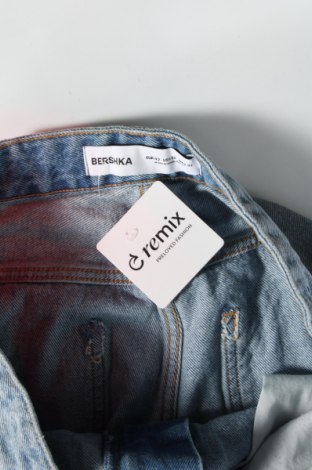 Blugi de bărbați Bershka, Mărime M, Culoare Albastru, Preț 63,99 Lei