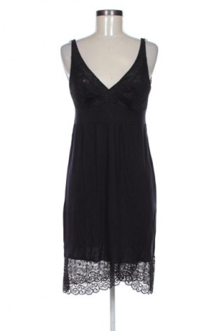 Pizsama Triumph, Méret L, Szín Fekete, Ár 31 749 Ft