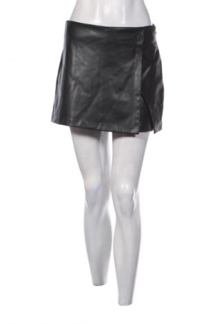 Fustă-pantalon Pull&Bear, Mărime M, Culoare Negru, Preț 50,59 Lei