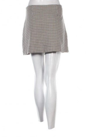 Пола - панталон Zara, Размер L, Цвят Многоцветен, Цена 7,66 €