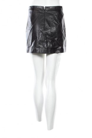 Rock Bershka, Größe S, Farbe Schwarz, Preis 16,00 €